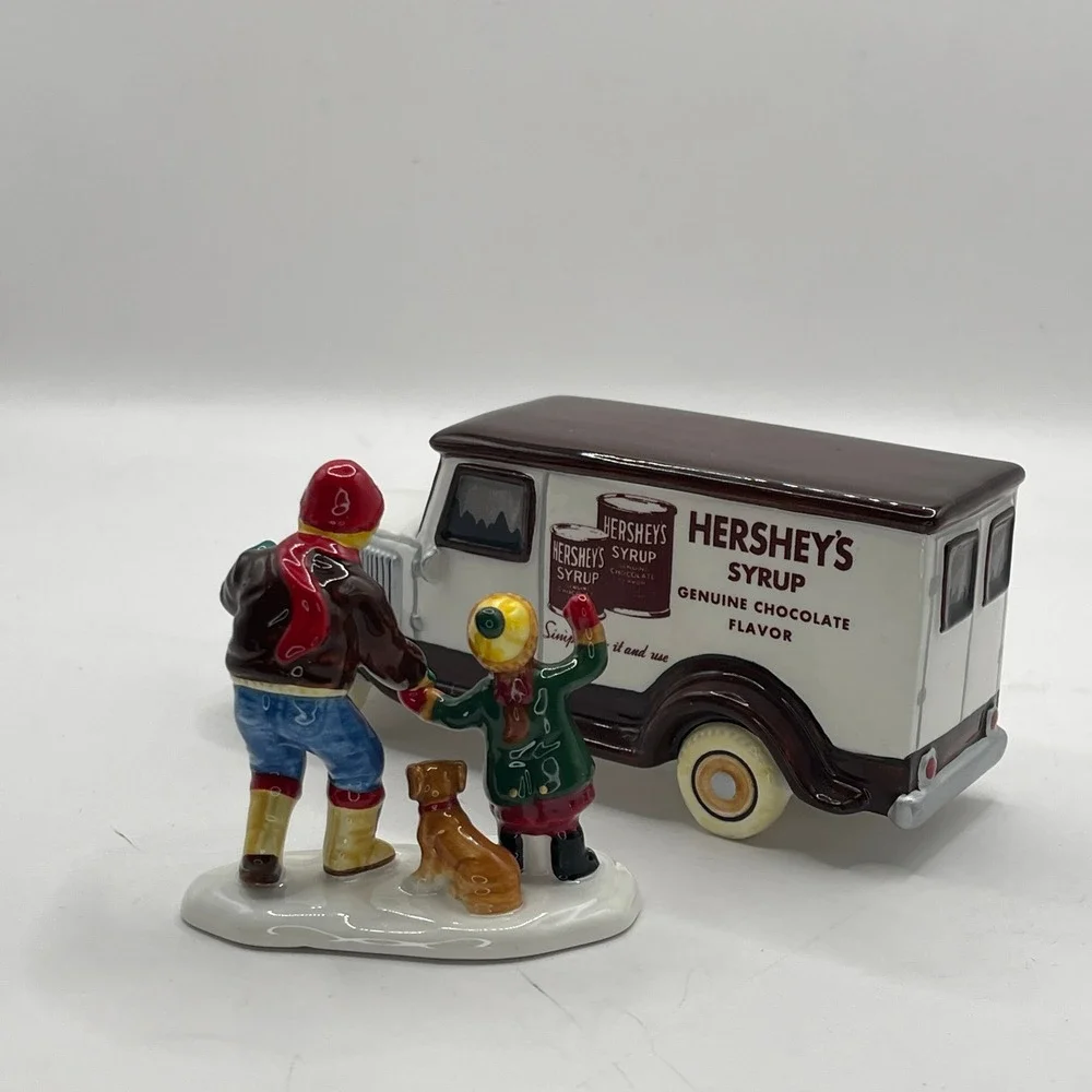 Dept 56 Snow Village Kids Love Hershey's Ceramic Truck & Figurine Set 54924